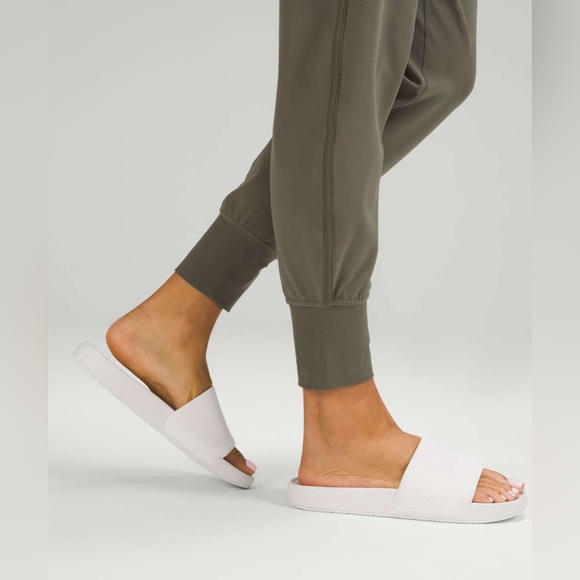 Lululemon Align Super-High-Rise Ribbed-Waist Jogger - Picture 2 of 6